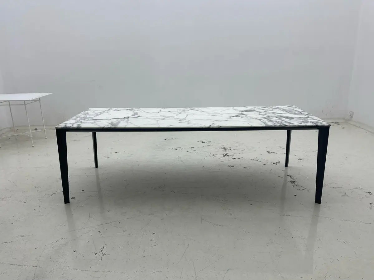 HCD204B